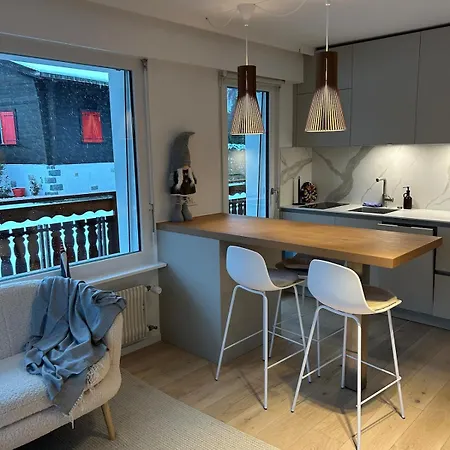 New In Center Apartment
